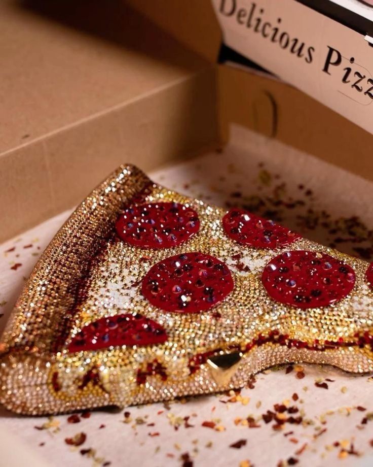Dazzle Slice Diamond Encrusted Pizza Tote - Aesthetic Phone Cases - Culltique