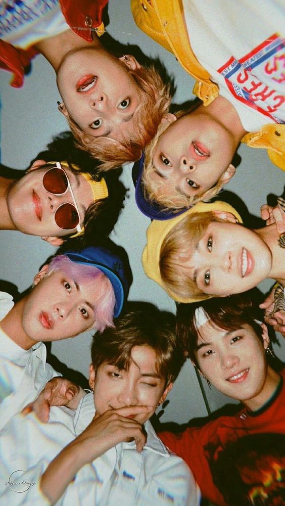 BTS Group Hug Kpop Tote Bag - Aesthetic Phone Cases - Culltique